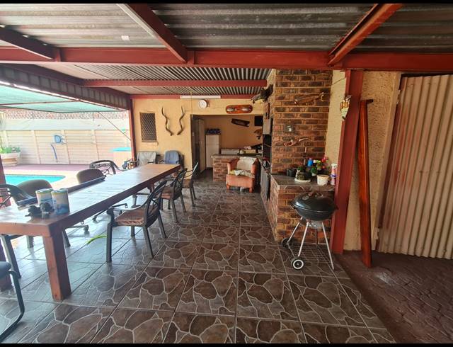 3 BEDROOM HOUSE FOR SALE IN VANDERBIJLPARK CW 1